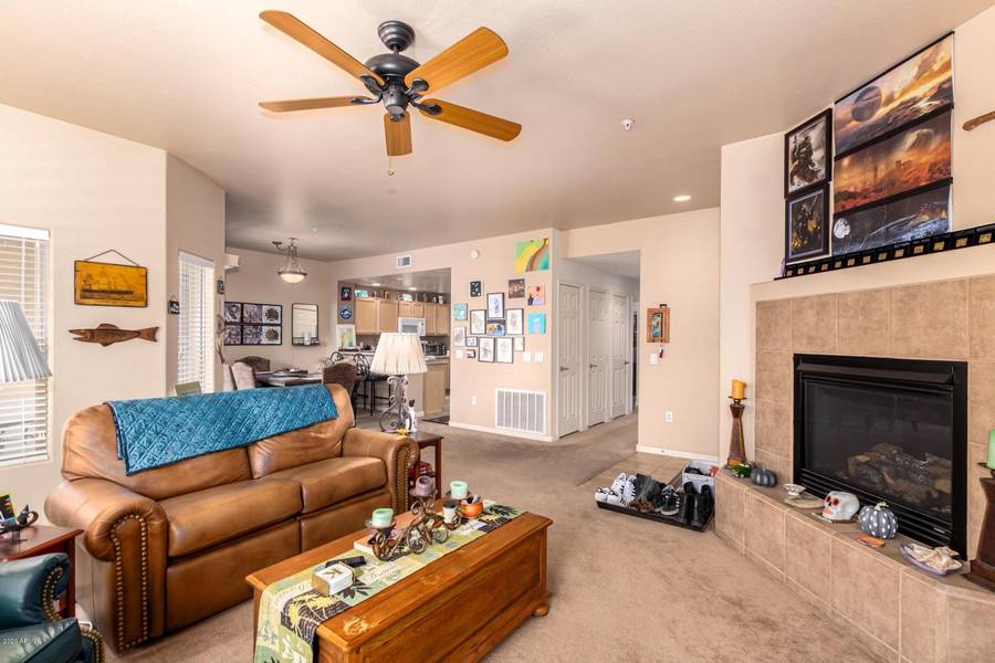 16800 E EL LAGO Boulevard #2075, Fountain Hills, AZ 85268