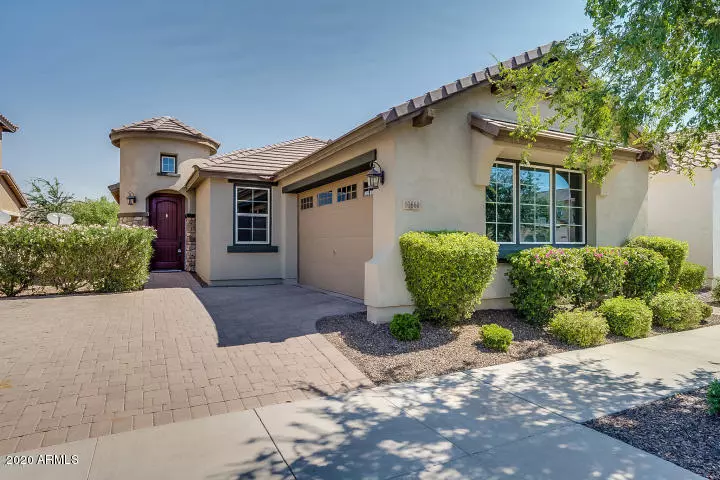 10660 E PIVITOL Avenue, Mesa, AZ 85212