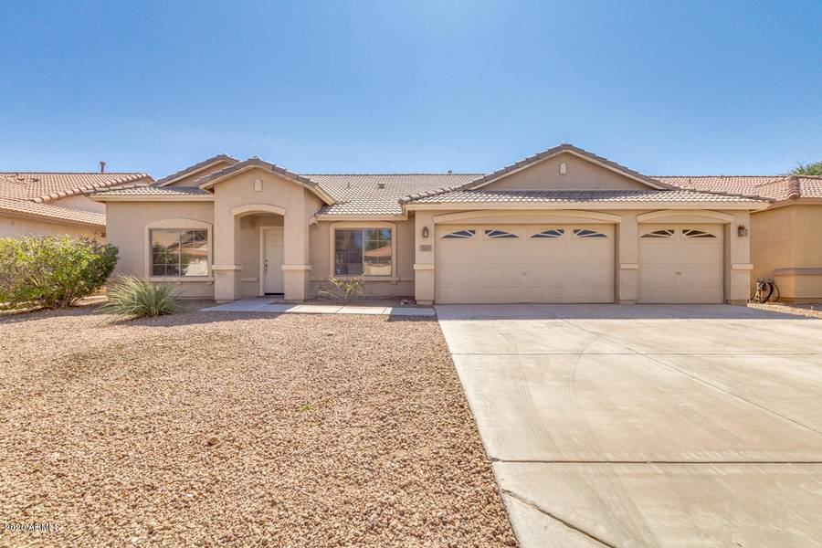 3611 E THAMES Circle, San Tan Valley, AZ 85140