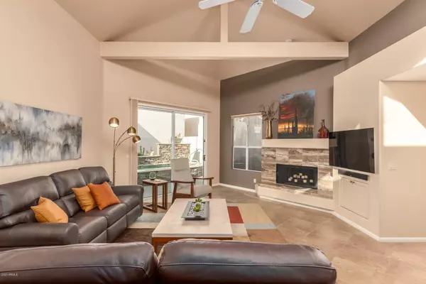 Scottsdale, AZ 85258,7778 E OAKSHORE Drive