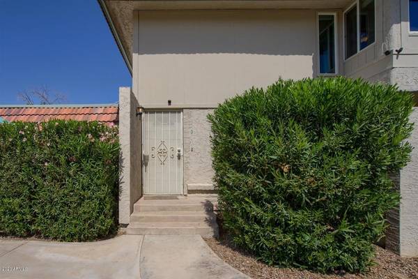 Tempe, AZ 85283,5634 S CAPTAIN KIDD Court #D