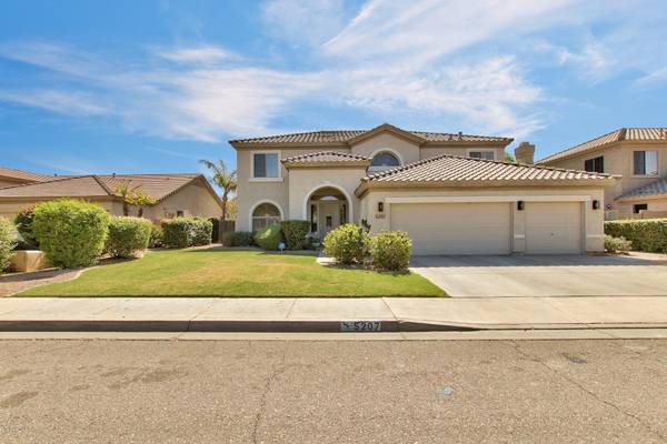 Scottsdale, AZ 85254,5207 E GROVERS Avenue