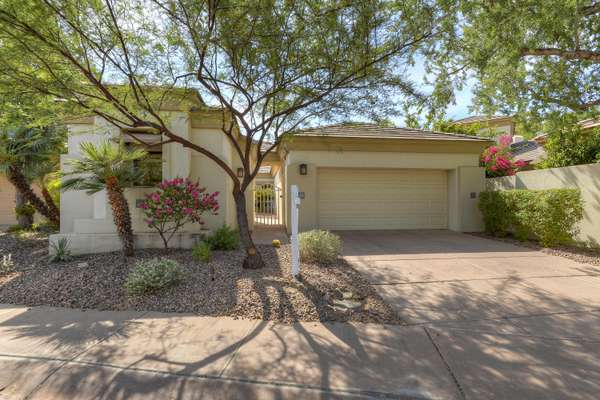 7705 E DOUBLETREE RANCH Road #19, Scottsdale, AZ 85258