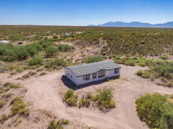 1510 E LANDERS Road, Huachuca City, AZ 85616