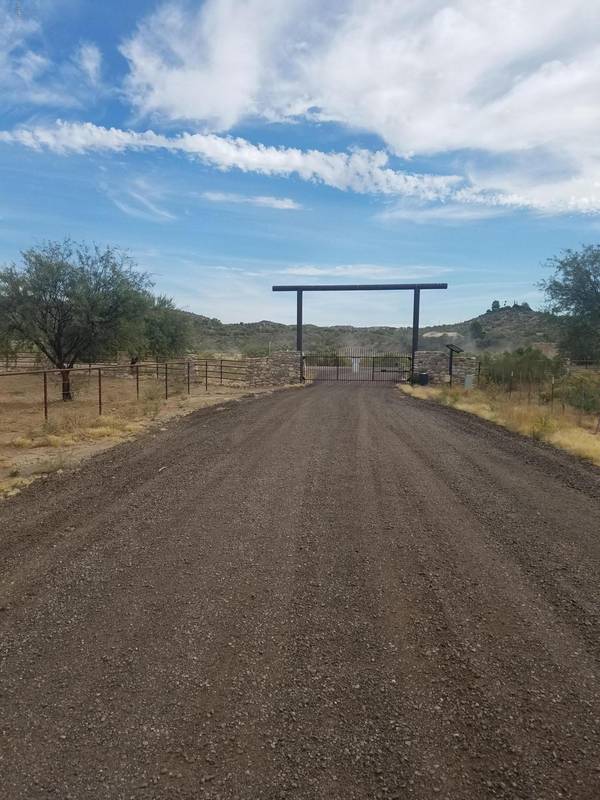 Wickenburg, AZ 85390,17065 W TELLIER Trail #13 A2