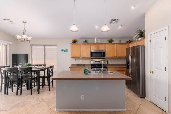 Mesa, AZ 85208,10946 E DIAMOND Avenue