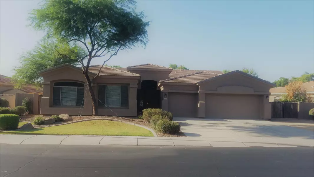 581 E VERMONT Drive, Gilbert, AZ 85295