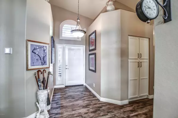Gilbert, AZ 85296,2377 S Granite Street