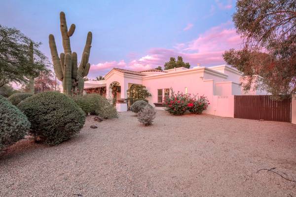 Paradise Valley, AZ 85253,9819 N 61ST Place