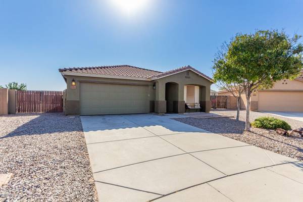 San Tan Valley, AZ 85140,4551 E LONGHORN Street