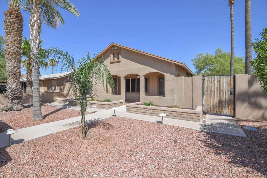 418 E 3RD Street, Casa Grande, AZ 85122