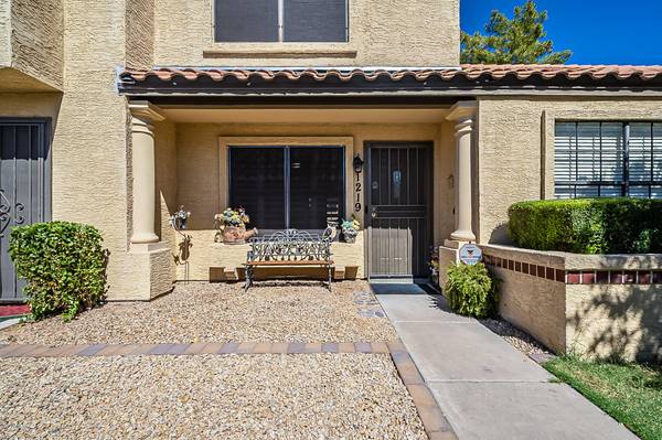 Scottsdale, AZ 85254,5704 E AIRE LIBRE Avenue #1219