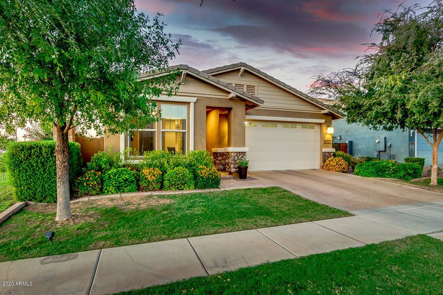 4042 E AMBER Lane, Gilbert, AZ 85296