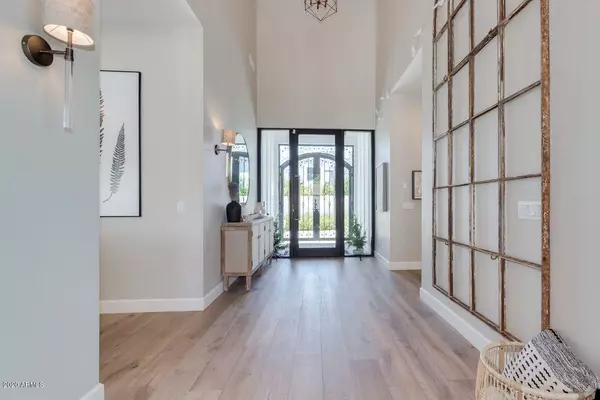 Phoenix, AZ 85018,4408 N 37TH Way