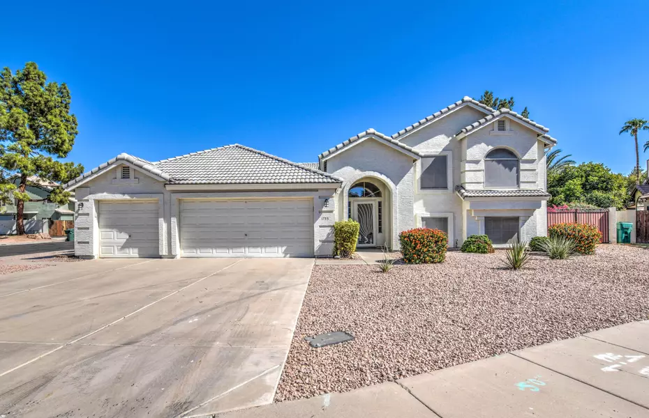 1755 E ENROSE Street, Mesa, AZ 85203