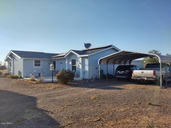 52448 W LONG RIFLE Road,  Aguila,  AZ 85320