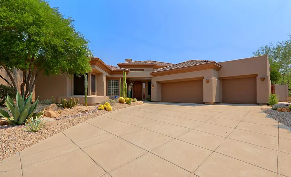 6333 E CHUPAROSA Drive, Scottsdale, AZ 85266