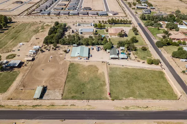 San Tan Valley, AZ 85140,833 W LENORA Way