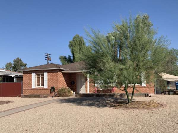 Phoenix, AZ 85015,2102 W EARLL Drive