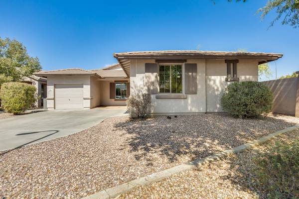 2304 W FAWN Drive, Phoenix, AZ 85041