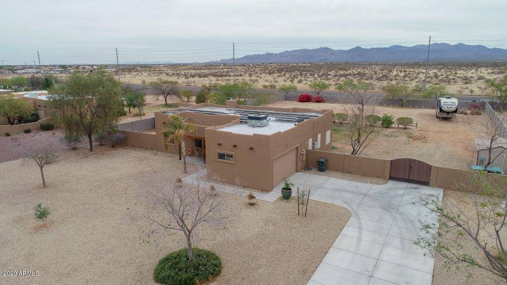 24433 W DESERT VISTA Trail, Wittmann, AZ 85361