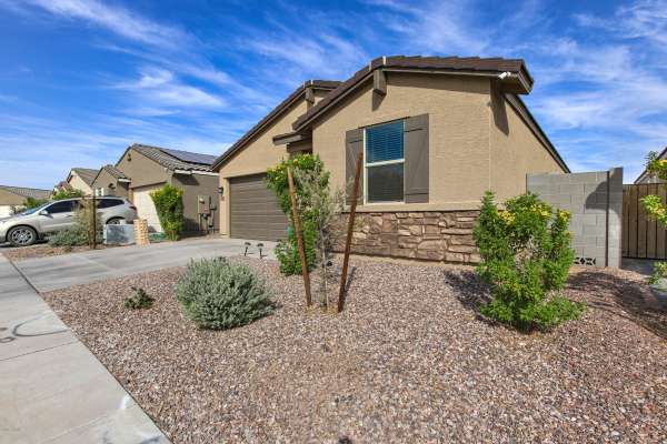 Tolleson, AZ 85353,4221 S 98TH Drive