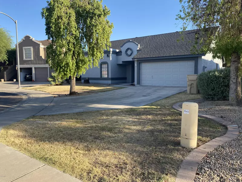 7843 W FLYNN Lane, Glendale, AZ 85303