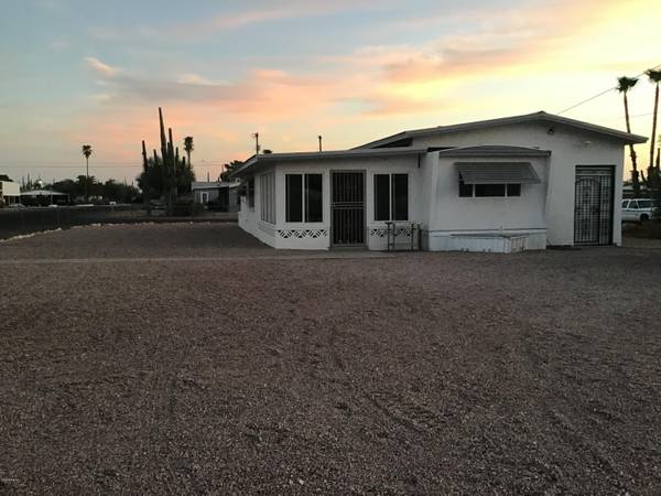 Apache Junction, AZ 85120,724 N PINYON Drive