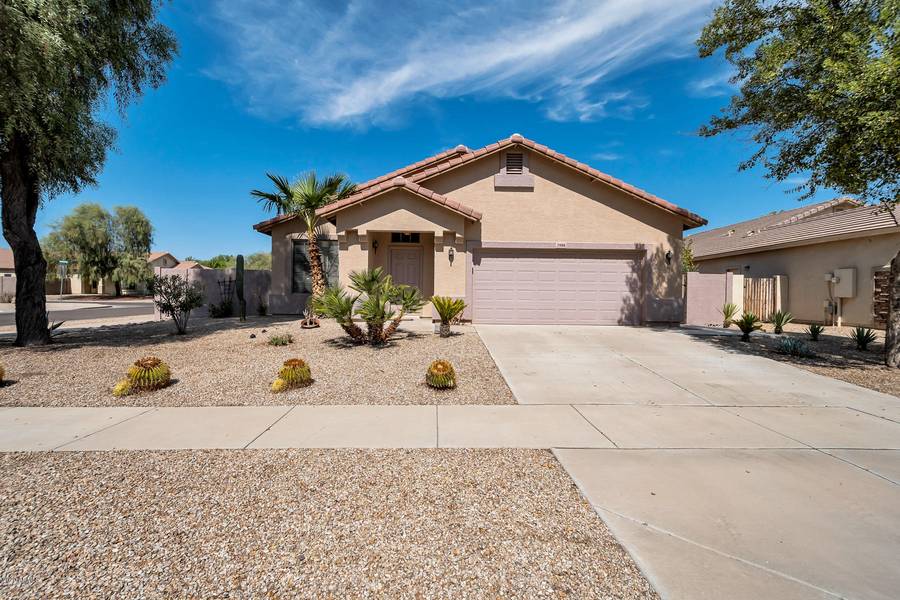 2988 E SUPERIOR Road, San Tan Valley, AZ 85143