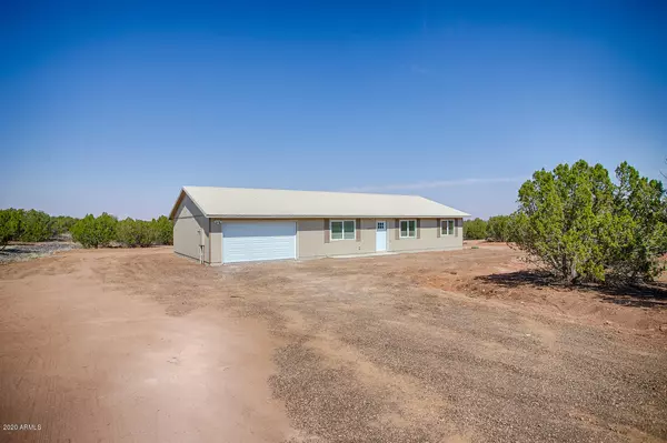 Show Low, AZ 85901,2604 ELK RUN Loop