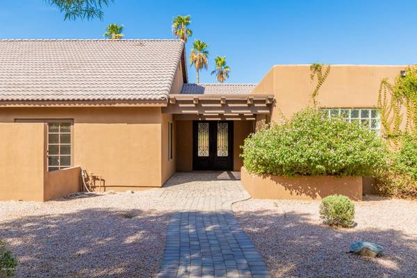 Paradise Valley, AZ 85253,6532 E MAVERICK Road