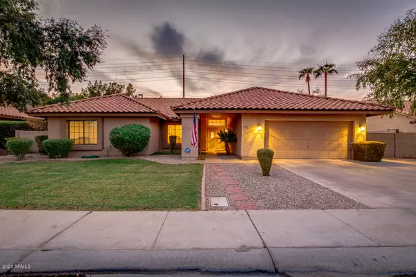 434 S BAY Drive, Gilbert, AZ 85233