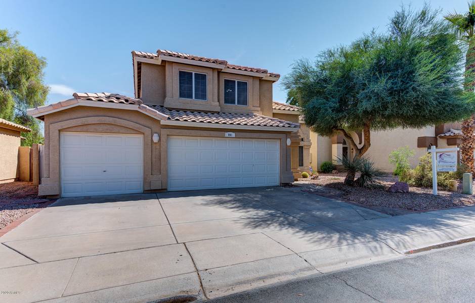 901 S SURFSIDE Drive, Gilbert, AZ 85233