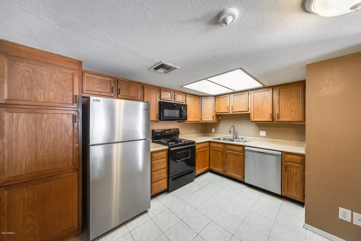Tempe, AZ 85281,850 S RIVER Drive #1037