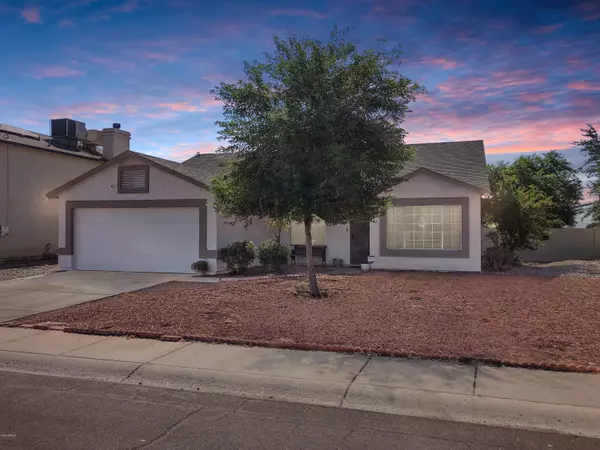 8979 W Ocotillo Road, Glendale, AZ 85305