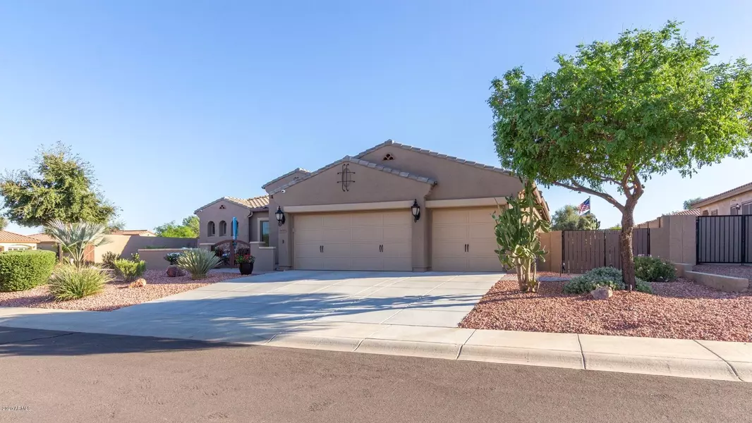 19333 W READE Avenue, Litchfield Park, AZ 85340