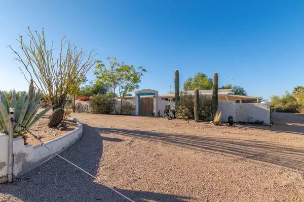 33624 N Paint Your Wagon Trail, Cave Creek, AZ 85331