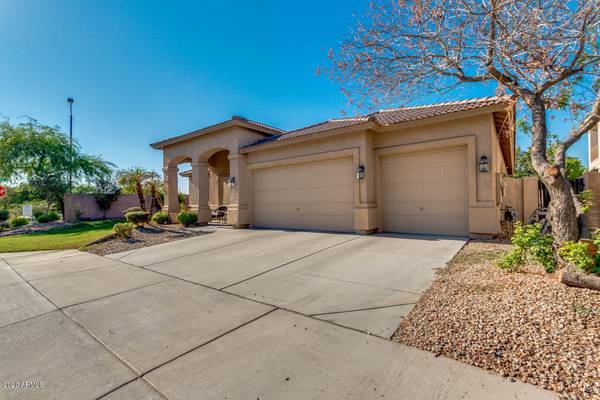 Litchfield Park, AZ 85340,13334 W BERRIDGE Lane