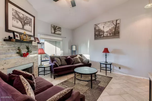 Chandler, AZ 85226,255 S KYRENE Road #216