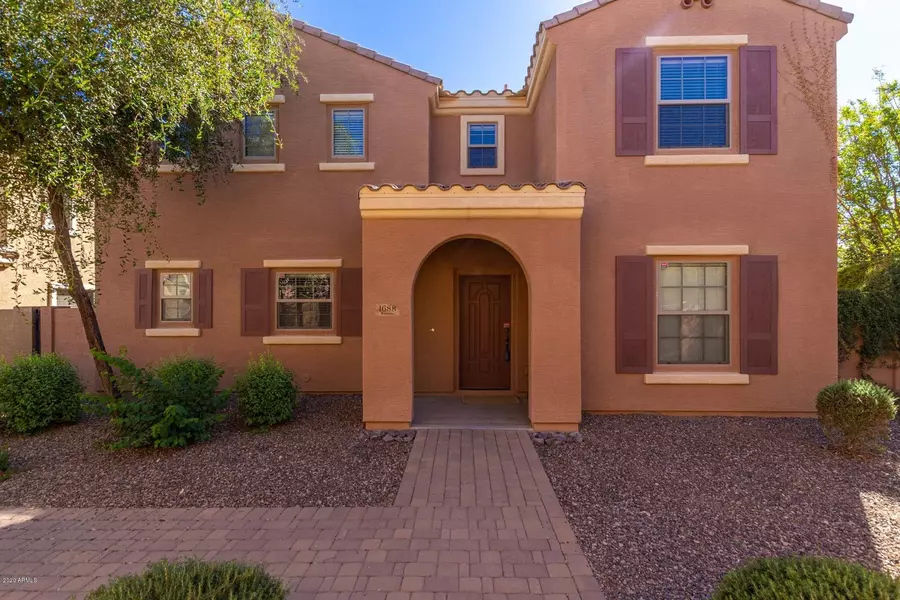 1688 S MARTINGALE Road, Gilbert, AZ 85295