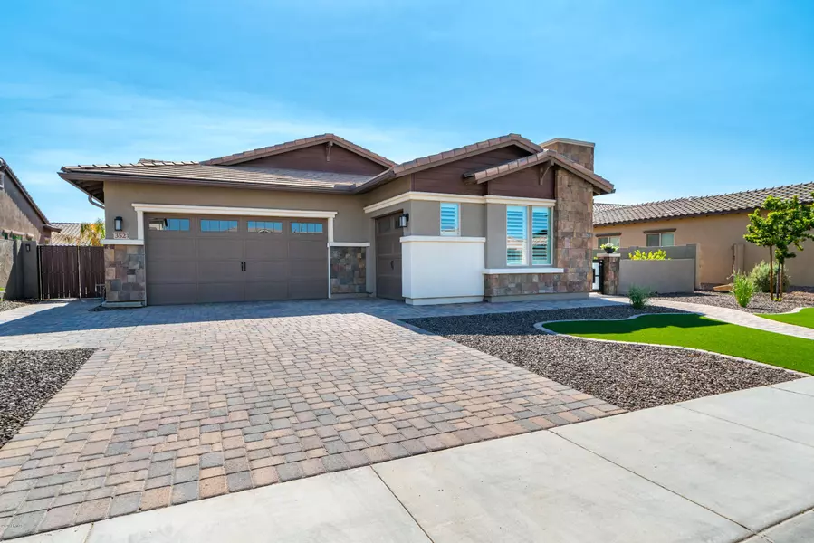 3521 E PENEDES Drive, Gilbert, AZ 85298