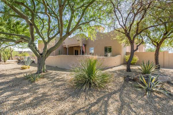 Phoenix, AZ 85086,1411 W DESERT HILLS ESTATE Drive