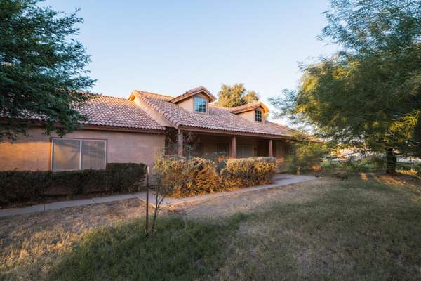 San Tan Valley, AZ 85140,400 W VIA DE ARBOLES --