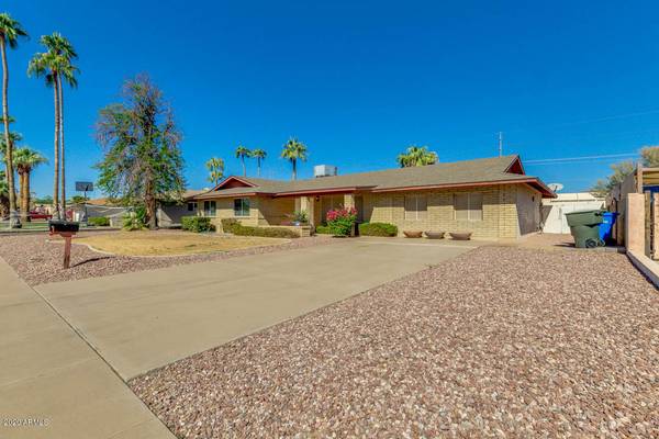 Phoenix, AZ 85028,2850 E CANNON Drive