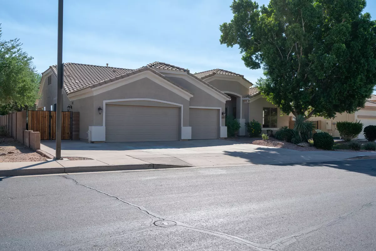 Mesa, AZ 85207,8613 E HANNIBAL Street