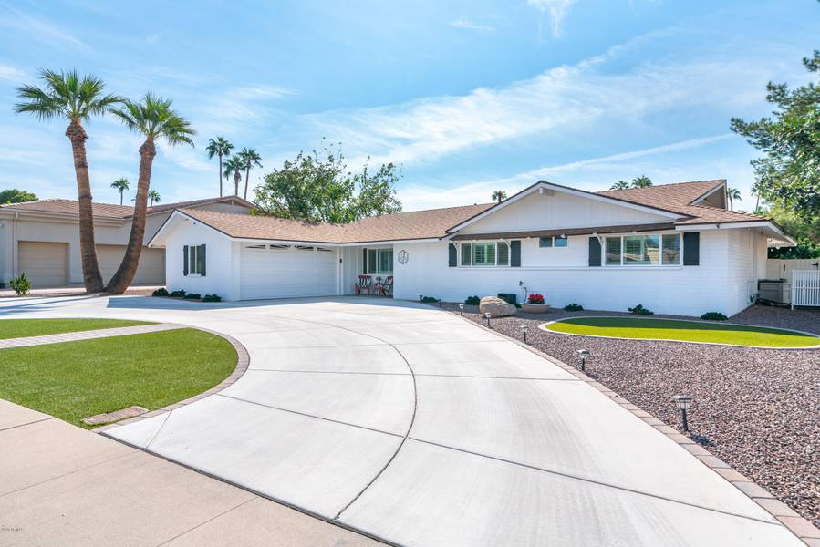 35 W CANTERBURY Lane, Phoenix, AZ 85023