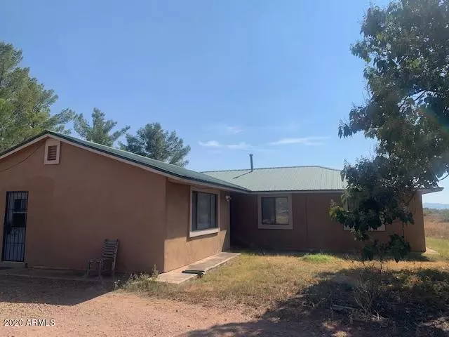 3925 N KINGS Highway, Douglas, AZ 85607