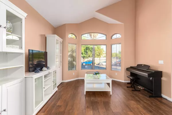 Glendale, AZ 85303,6368 N 69TH Drive