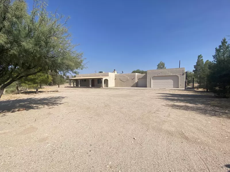 13831 N WATTS Lane, Pima, AZ 85543