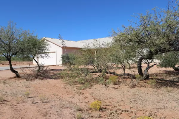 538 N WILDCAT Place, Benson, AZ 85602